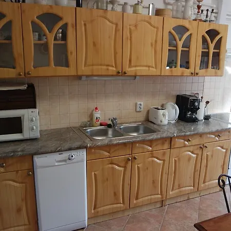 Magdi Vendeghaz Ferienhaus *